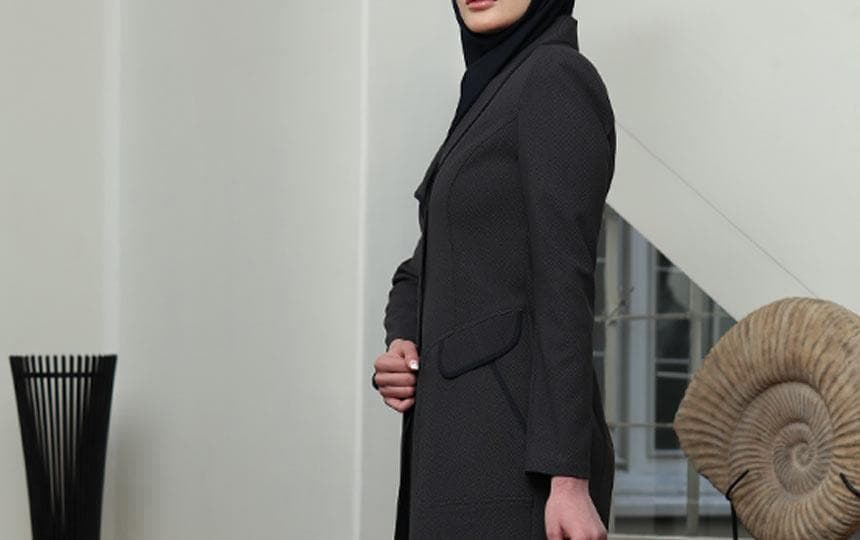 نکات جذاب برای پیدا کردن مانتو اداری شیک